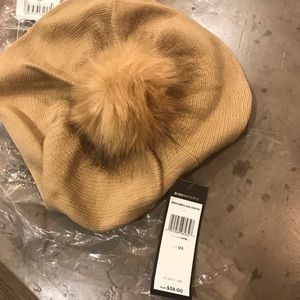NWT BCBG Pom beret